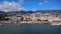 Madeira, Funchal, Blick vom Meer