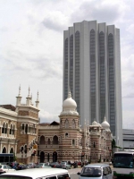 Sultan Abdul Samad Gebäude, im Hintergrund der Dayabumi Komplex