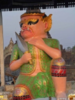 Mrauk U, Wächterstatue an der Sakya-Man-Aung-Pagode