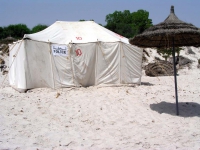 Mobile Polizeistation am Strand