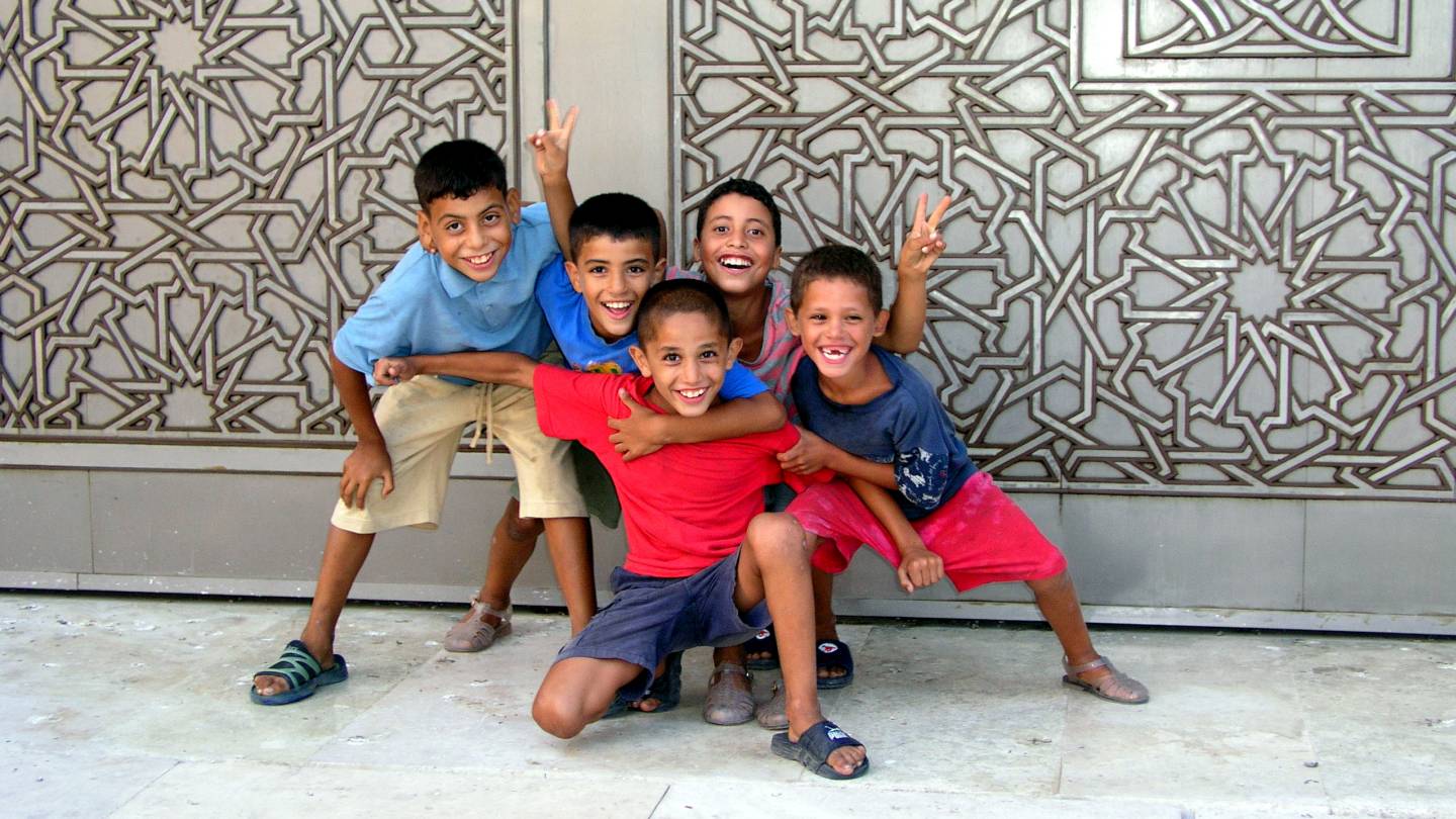 Casablanca, Kinder vor der Hassan II. Moschee